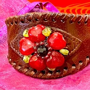 Leather cuff bracelet with bead design